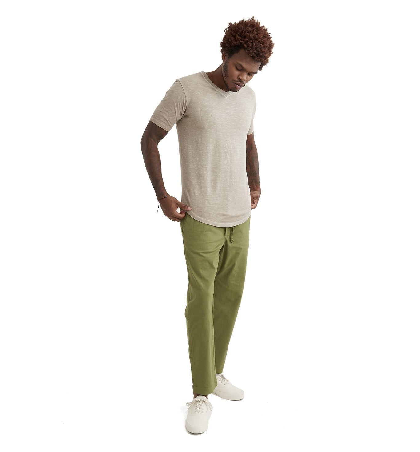 Sun-Faded Slub Scallop V-Neck T-Shirt - Timberwolf – Goodlife