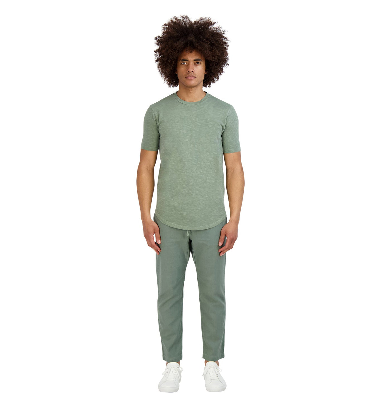 Men's White Curved Hem Shirt - Crew Neck | Goodlife