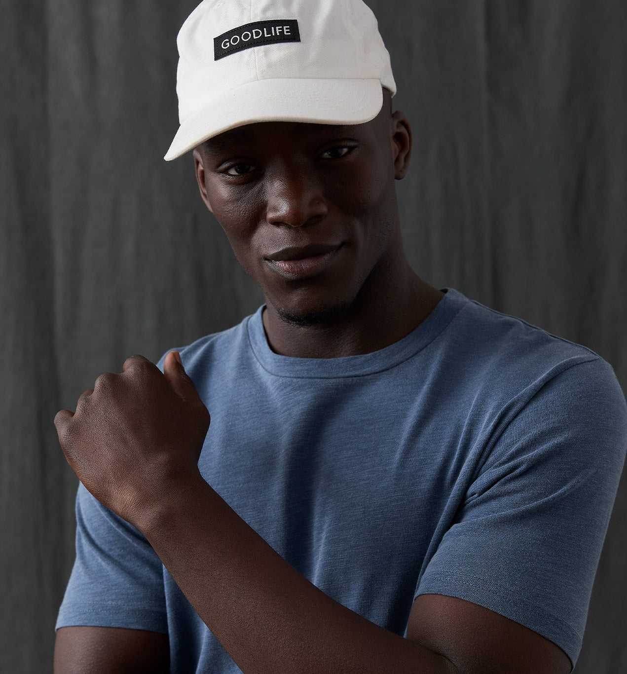 Men's White Curved Hem Shirt - Crew Neck | Goodlife